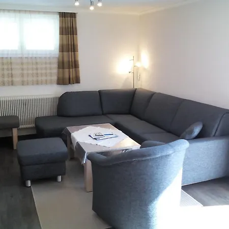 Gaestehaus Alpenruh Holzgau Esterno foto