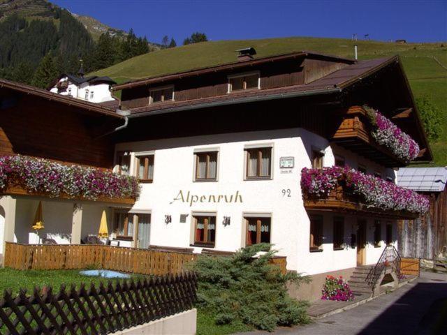 Gaestehaus Alpenruh Holzgau